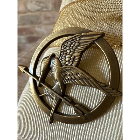 Mockingjay Pin Brooch Hunger Games Inspired Gold Tone Metal Catching Fire - Picture 1 of 11